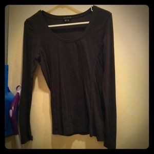 Theory long sleeved t-shirt