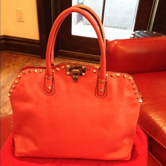 BRAND NEW AUTHENTIC VALENTINO PURSE