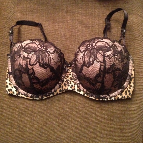 Victoria's Secret Other - Victoria's Secret balconet bra