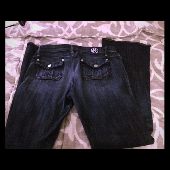 Rock republic scorpion blue jeans button pockets