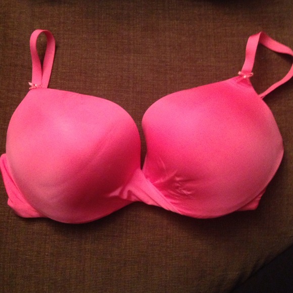 Victoria's Secret plunge push up bra