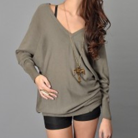 Feel The Piece V Neck Sweater