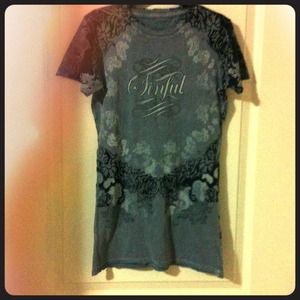Sinful graphic tee