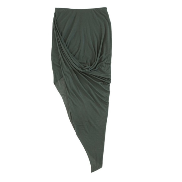 Dresses & Skirts - 🚫Assymetrical Skirt🚫