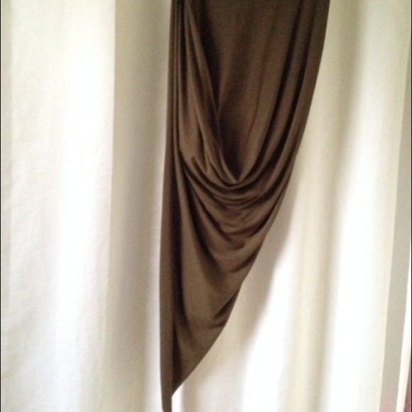 🚫Assymetrical Skirt🚫 - Picture 3 of 3