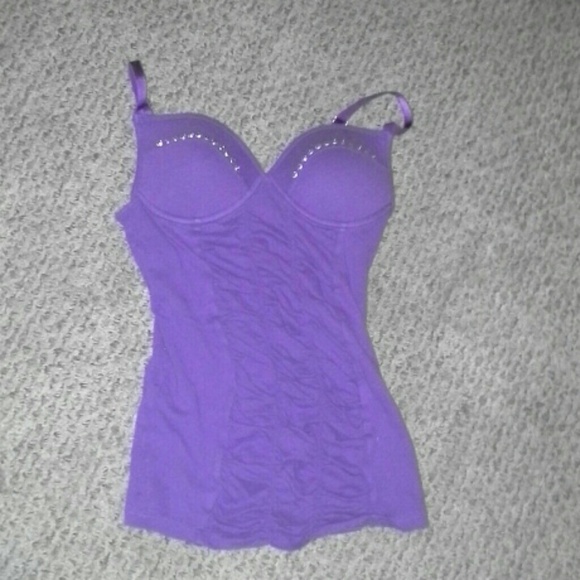 Tanktop - Picture 1 of 2