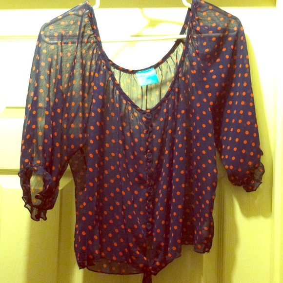Adorable tie top