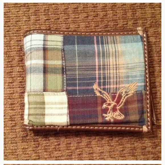 **SOLD** American Eagle men's wallet