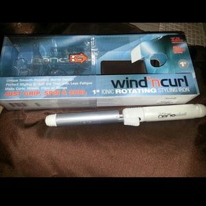 NaNo wind and curl curling iron