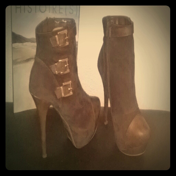 Brown Liliana heel boots!