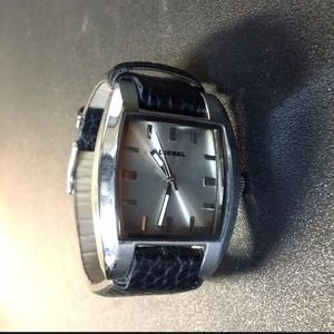 Diesel Watch Black leather with chrome.