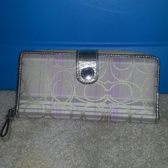 Authentic Coach wallet