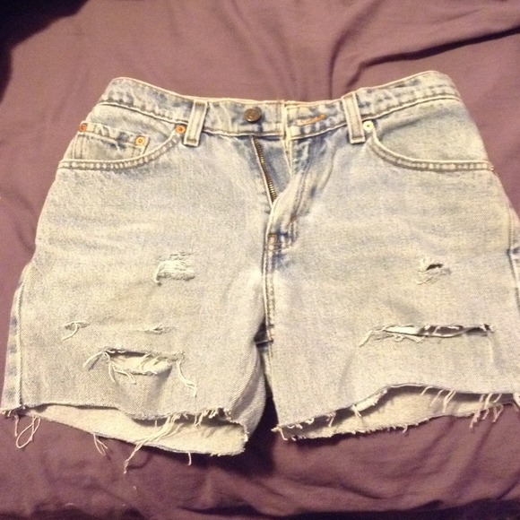 Levi strauss high waisted shorts. Light wash.