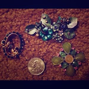Beautiful vintage brooches!