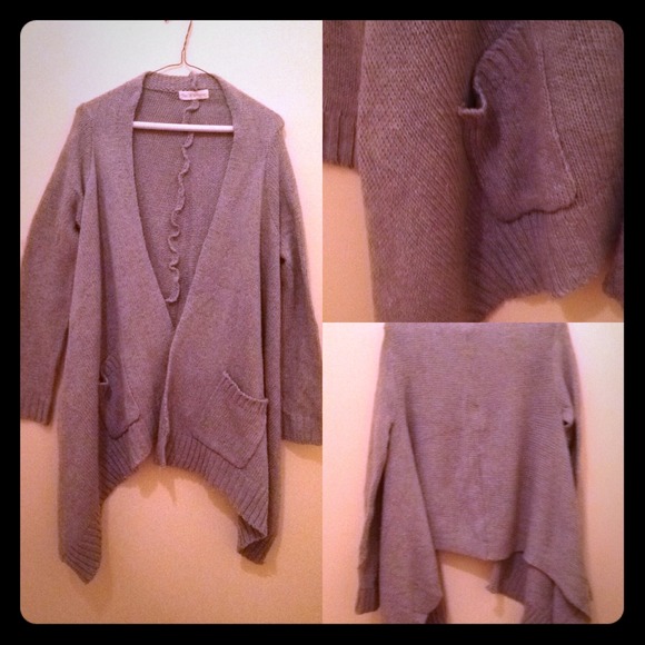 Mei Yi Yi Hong Batwing sweater - Picture 1 of 1