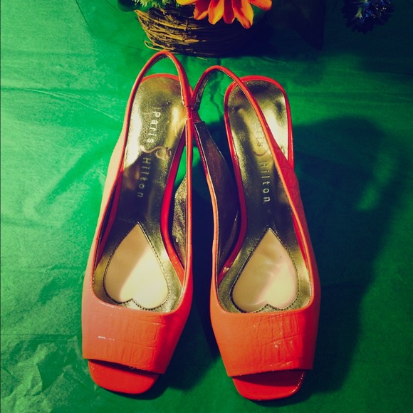 Paris Hilton shoe - Picture 1 of 4
