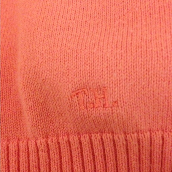 **SOLD** Tommy Hilfiger sweater tank top/vest - Picture 4 of 4