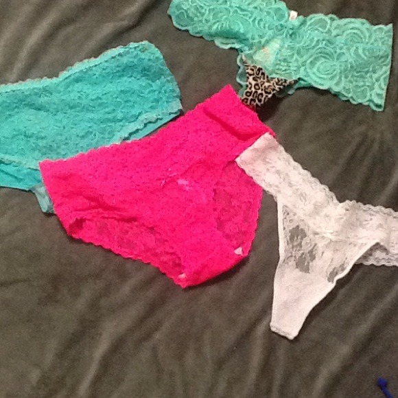 4 pairs of underwear