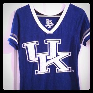 Kentucky wildcats UK shirt.