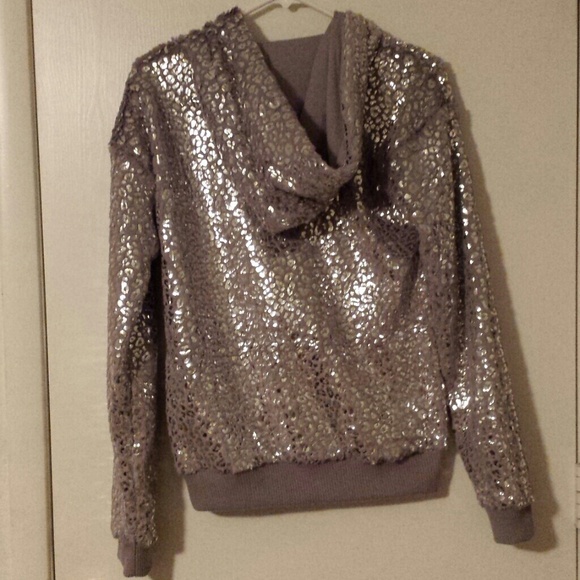 BNWT Victoria's secret grey leopard hoodie xs - Picture 2 of 4