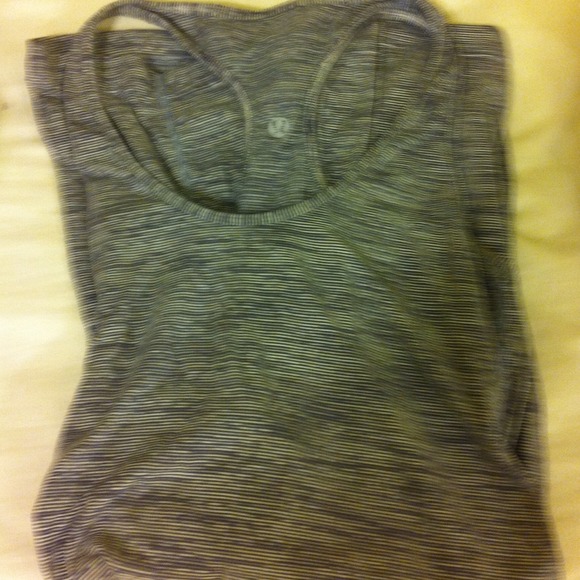 Lulu grey razorback size 6