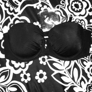 Victoria Secret 32B push up, strapless bikini top