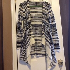 BUNDLED-black and white open front cardigan- small