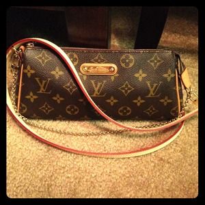 100% authentic Louis Vuitton Eva Clutch