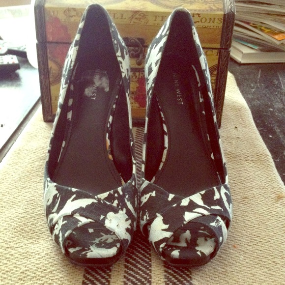 Donated.   Nine West Heels. Size 8 1/2