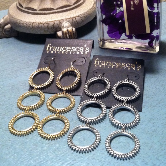 ✨SOLD✨ 2 Pairs of Gold & Silver Dangling Earrings - Picture 3 of 3