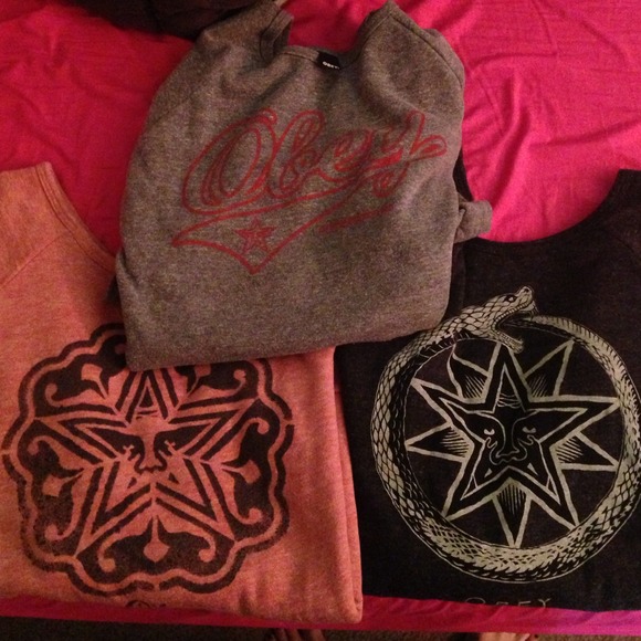 Obey women crewnecks size medium