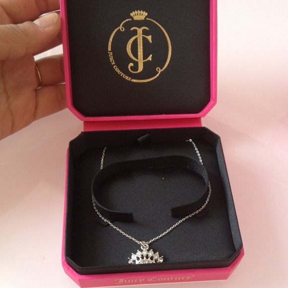 BUNDLED ❌❌❌Juicy couture crown necklace - Picture 2 of 3
