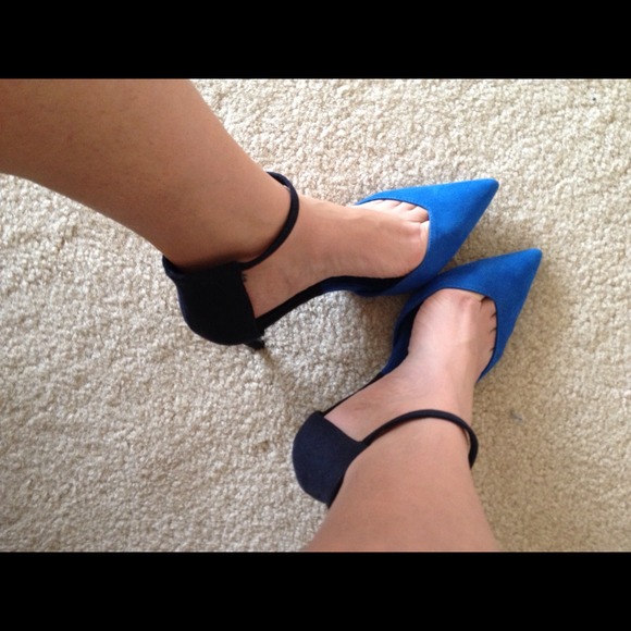 Just sharing! 😁 Zara Colorblock Shoes 😁 - Picture 2 of 4