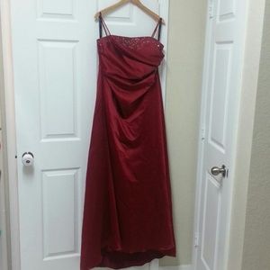 Floor length, evening dress