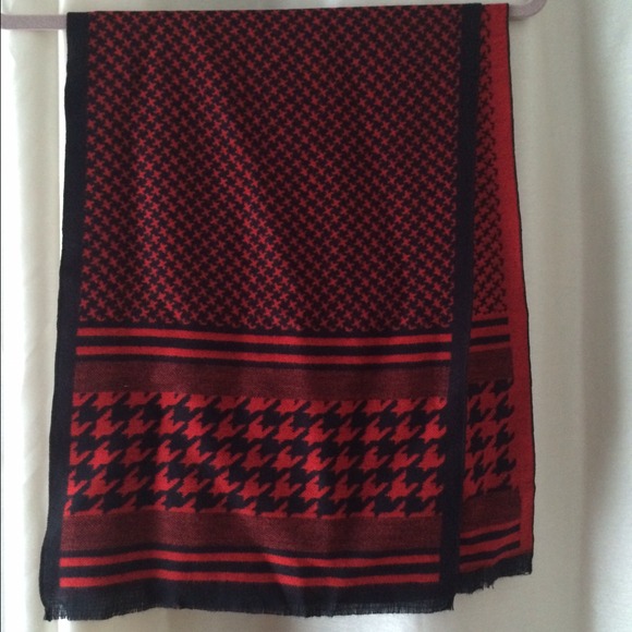 SOLD IN BUNDLE! Black & Red houndstooth