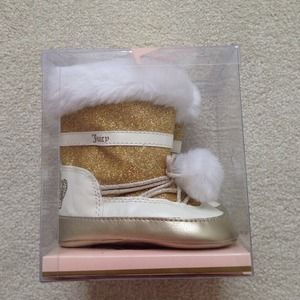 Juicy couture infant booties