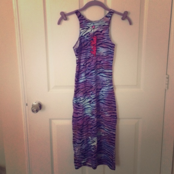NWT tiger print body con midi dress size Xs
