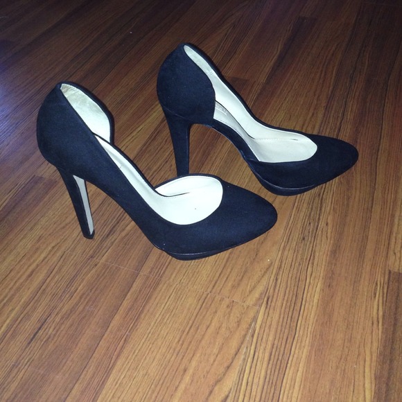 Zara size 37 black suede heels
