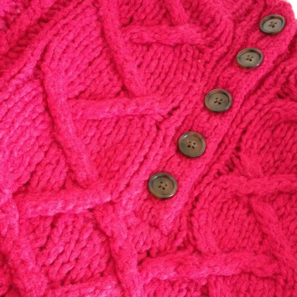 Sweater - Picture 3 of 4