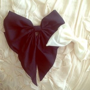 Bows!