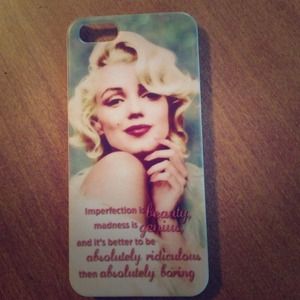 Marilyn Monroe iPhone 5 case ( 2 AVAILABLE )