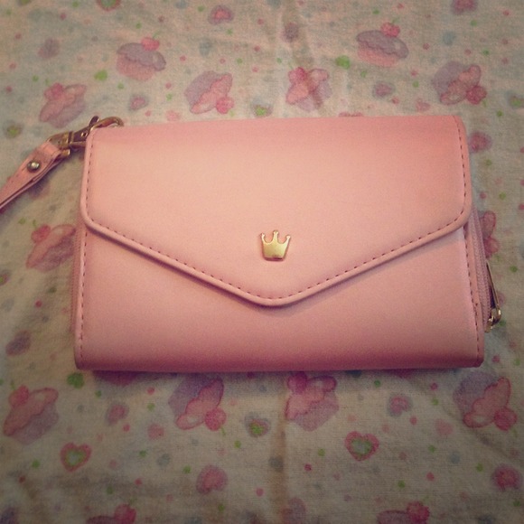 pink cellphone wallet