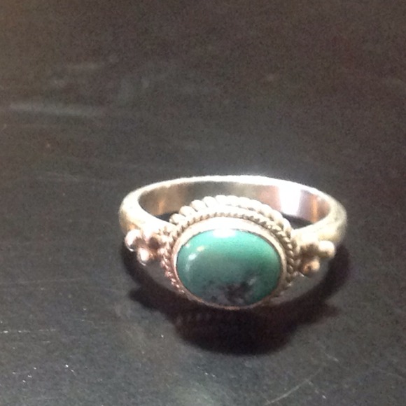 Gorgeous Turquoise & Sterling Silver Ring size 6