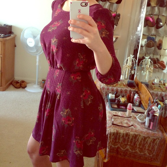 🚫BUNDLED🚫 UO Open Back Floral Dress