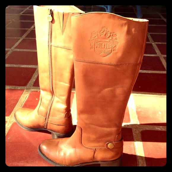 Boots Etienne Aigner