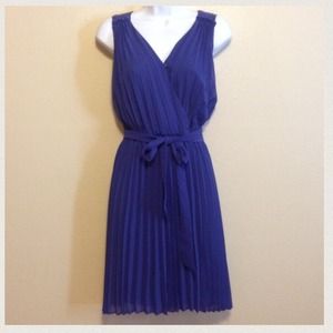 Blue flowy v neck dress