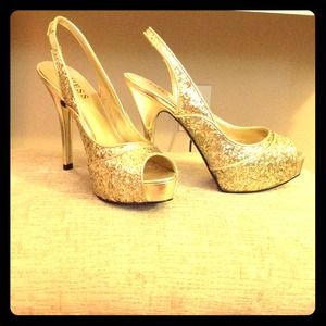 Glitter sling back!