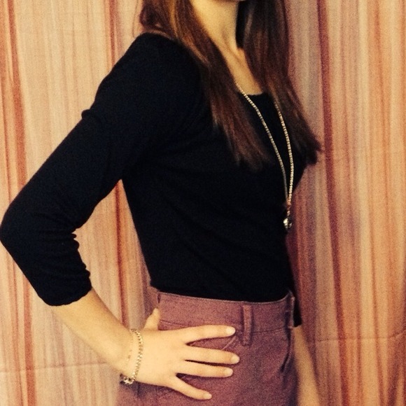 Black cute short top