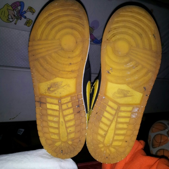 New love jordan 1s size 2.5 - Picture 3 of 3