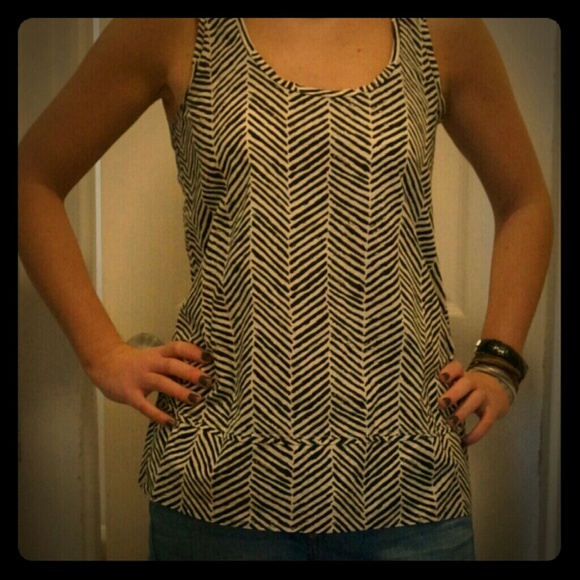 Juicy couture black and white tank